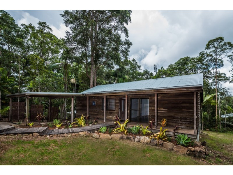 42 Summit Road, Pomona QLD 4568