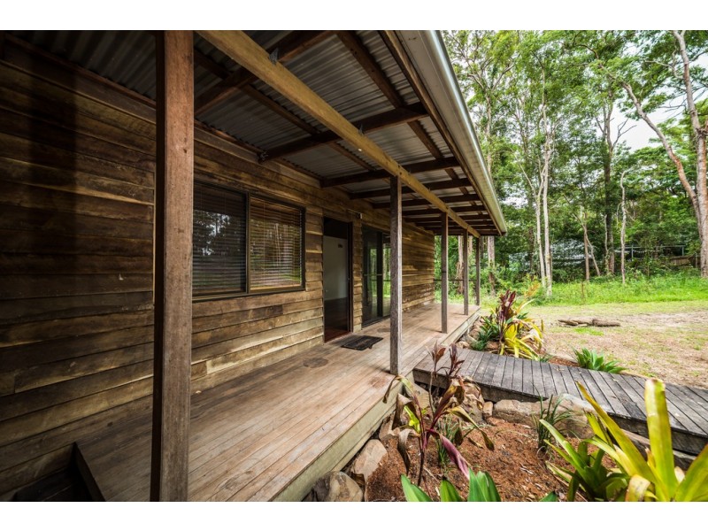 42 Summit Road, Pomona QLD 4568
