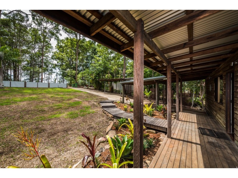 42 Summit Road, Pomona QLD 4568