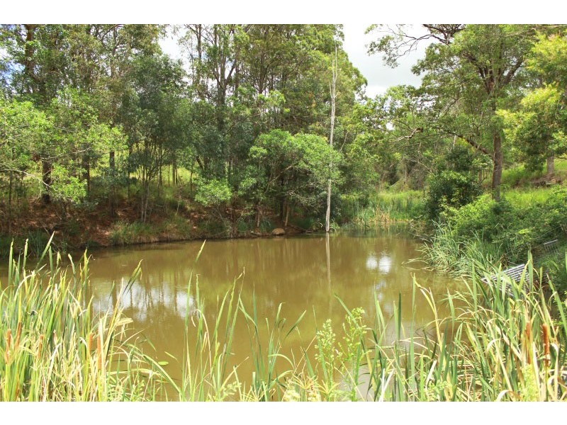133 Lehman Rd, Traveston QLD 4570
