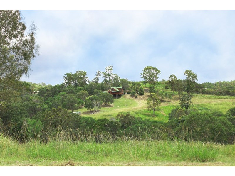133 Lehman Rd, Traveston QLD 4570