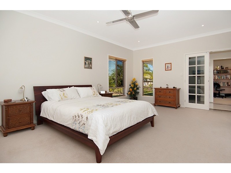 60 Orana Avenue, Pomona QLD 4568