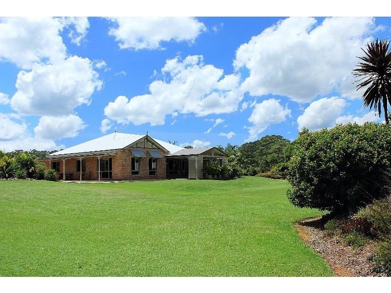 60 Orana Avenue, Pomona QLD 4568