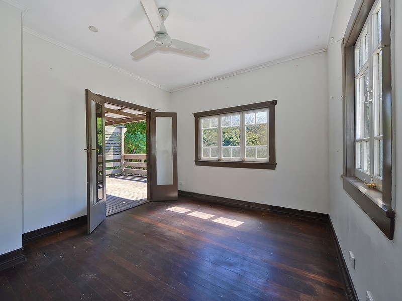18 James Street, Cooran QLD 4569
