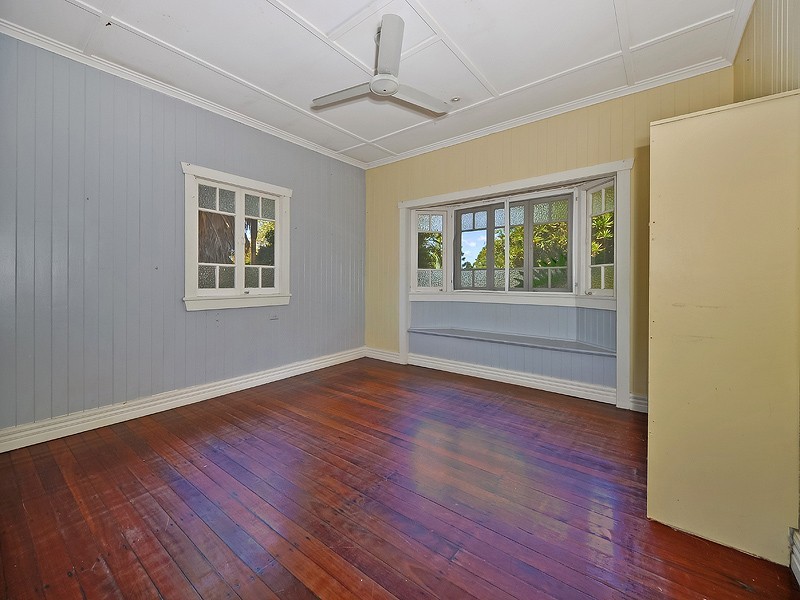 18 James Street, Cooran QLD 4569