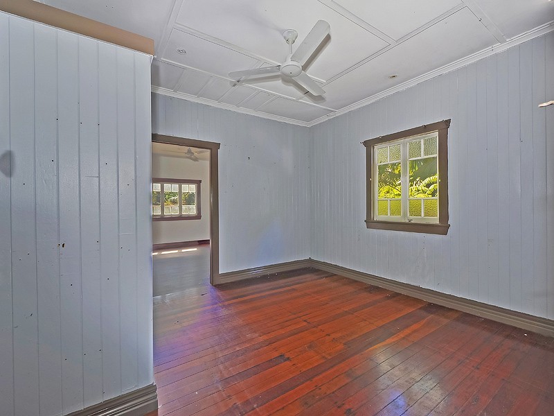 18 James Street, Cooran QLD 4569