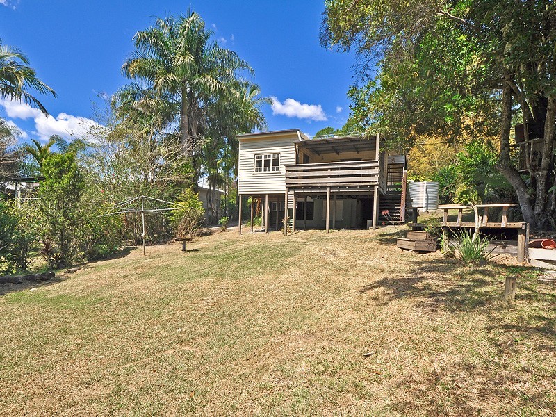 18 James Street, Cooran QLD 4569