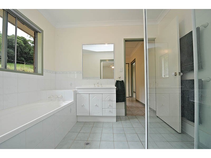 42 Bakers Road, Pomona QLD 4568