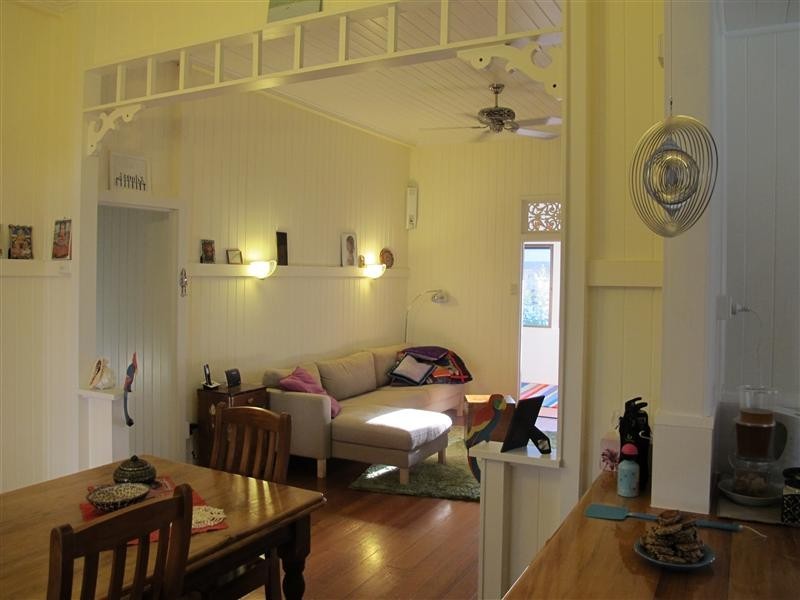 16 Queen Street, Cooran QLD 4569