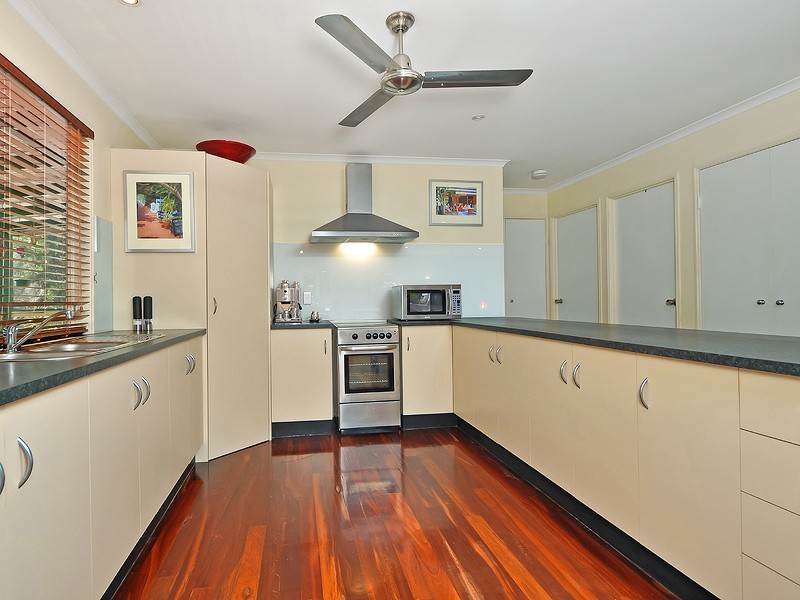 11 Tanglewood Close, Pomona QLD 4568