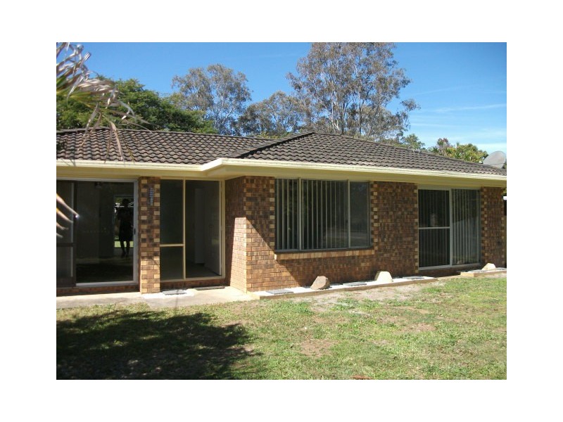 18 Victoria Street, Cooran QLD 4569