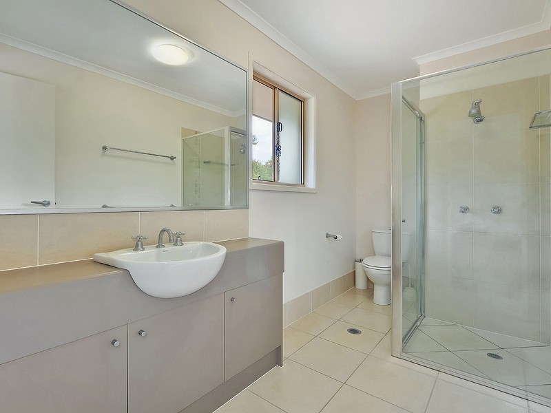 55 Orana Avenue, Pomona QLD 4568