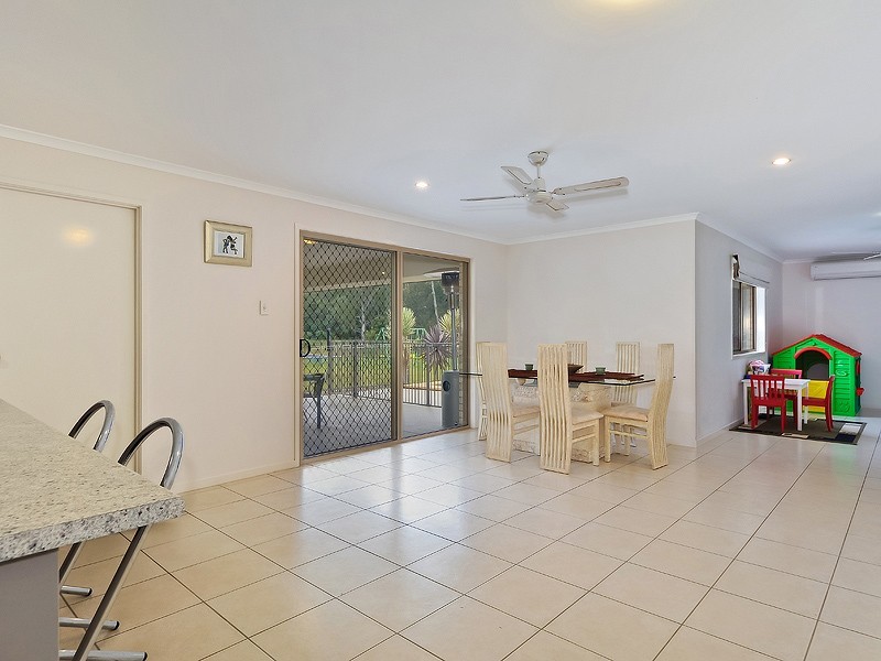 55 Orana Avenue, Pomona QLD 4568