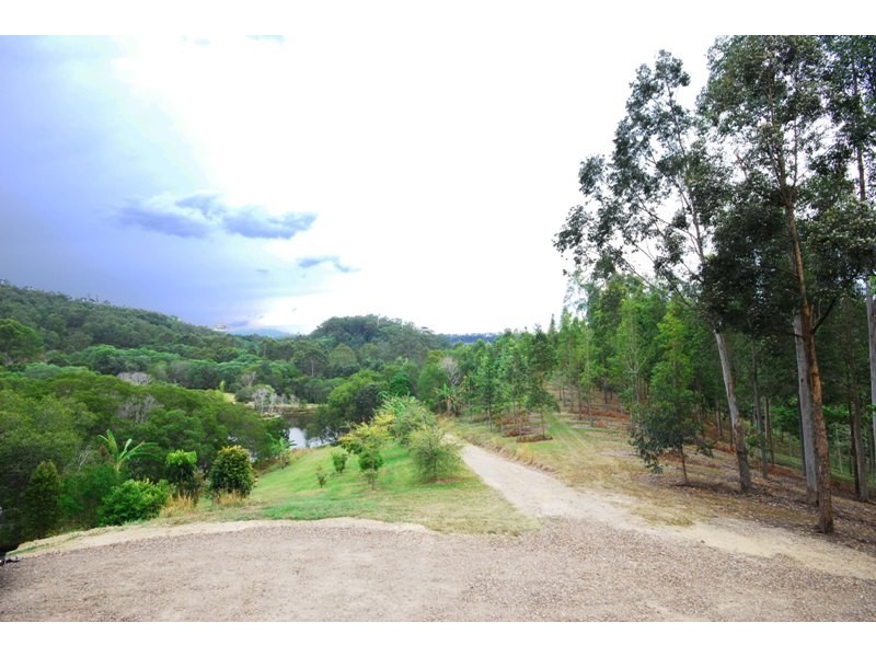 121 Buckley Road, Kin Kin QLD 4571