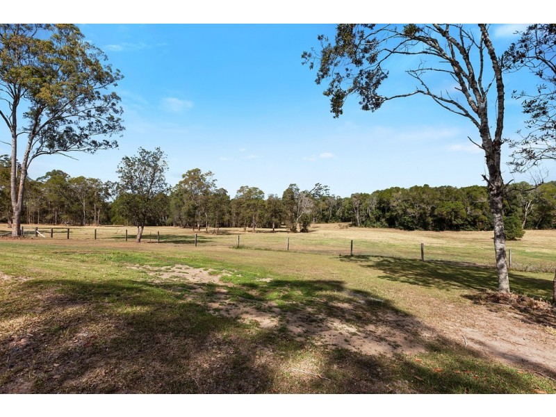 214 Louis Bazzo Drive, Pomona QLD 4568