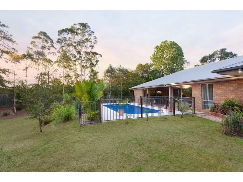 12 Dollarbird Drive, Pomona QLD 4568