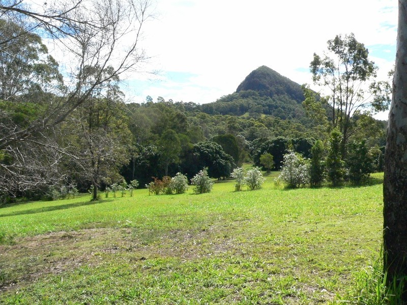 68 Coles Creek Road, Cooran QLD 4569