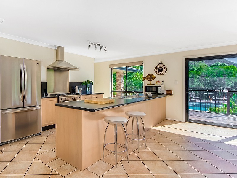 6 Settlers Rise, Pomona QLD 4568