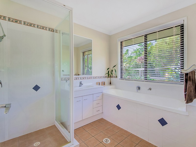 6 Settlers Rise, Pomona QLD 4568