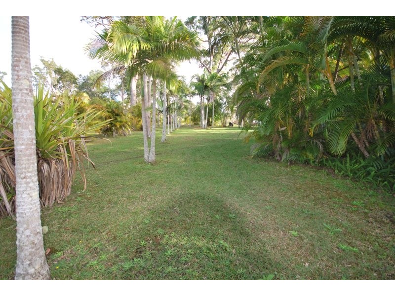 1085 Louis Bazzo Drive, Cootharaba QLD 4565