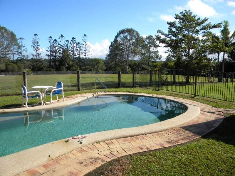 203 Lake MacDonald Drive, Cooroy QLD 4563