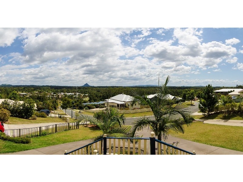 33 Kensington Drive, Cooroy QLD 4563