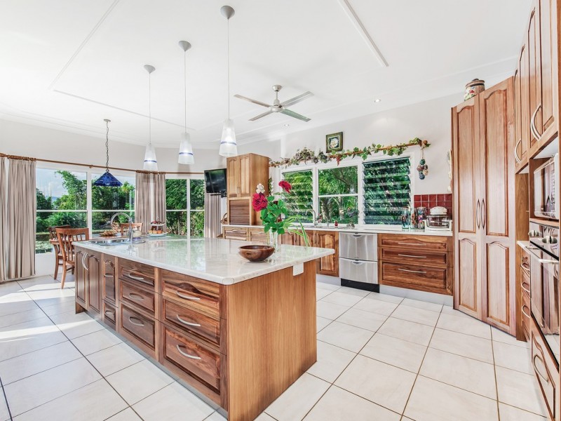 Traveston QLD 4570