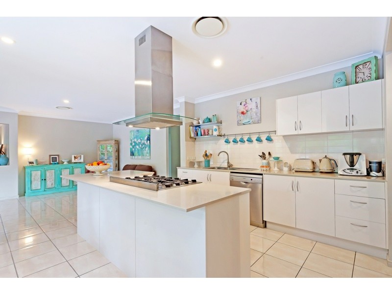 12 Dollarbird Drive, Pomona QLD 4568