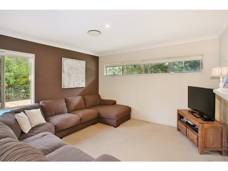 12 Dollarbird Drive, Pomona QLD 4568
