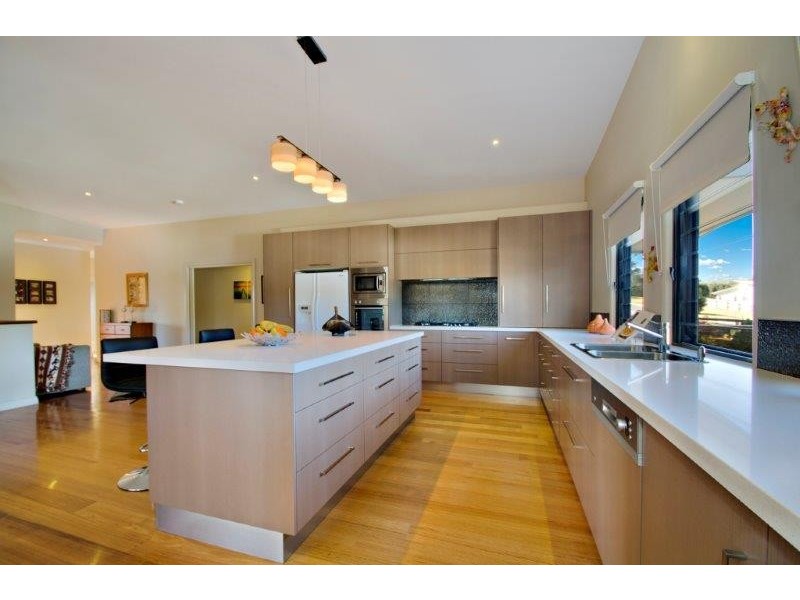 4 Friarbird Place, Pomona QLD 4568