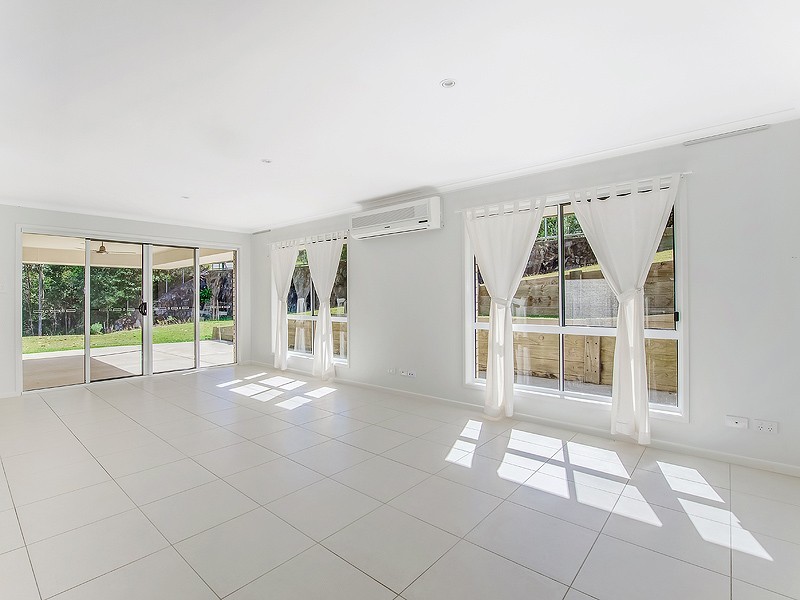 2 Gerrygone Place, Pomona QLD 4568