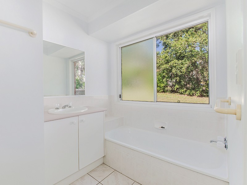 5 Clay Street, Pomona QLD 4568