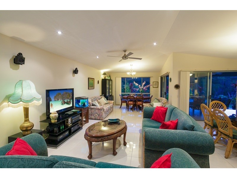 11 Whistler Way, Pomona QLD 4568