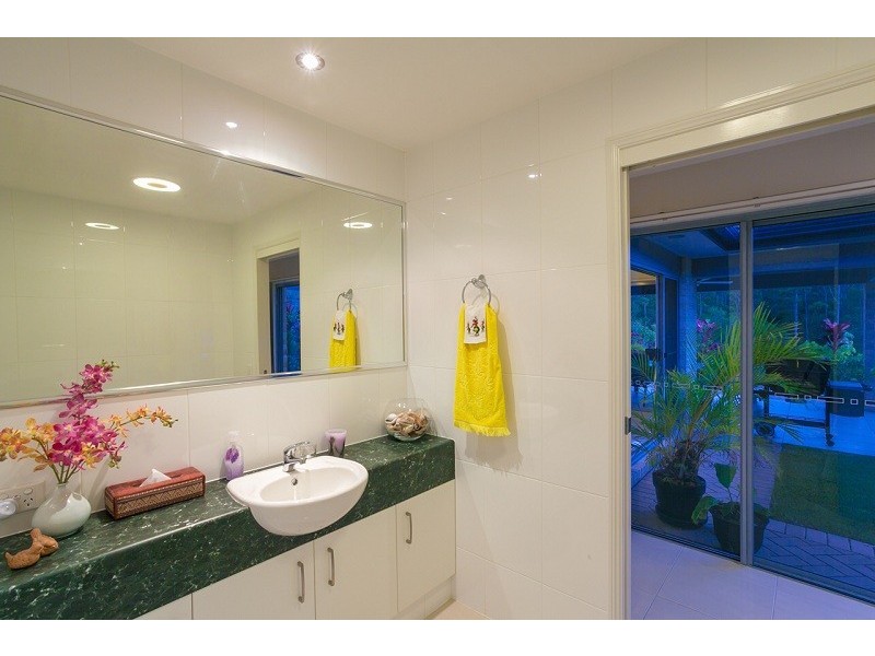 11 Whistler Way, Pomona QLD 4568