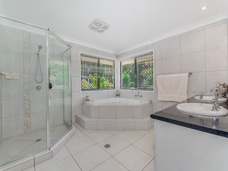 72 Orana Avenue, Pomona QLD 4568