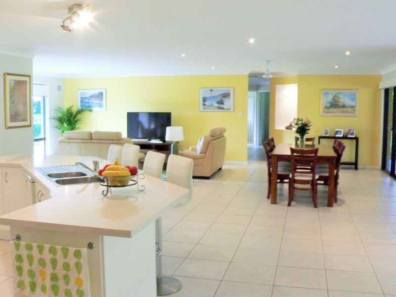 72 Orana Avenue, Pomona QLD 4568