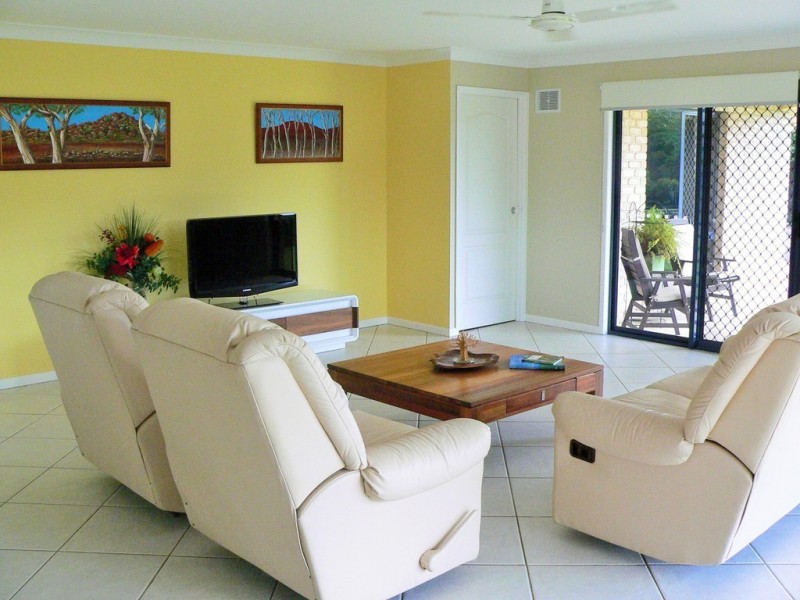 72 Orana Avenue, Pomona QLD 4568