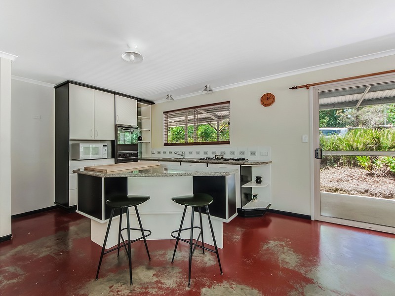 257 Louis Bazzo Drive, Pomona QLD 4568