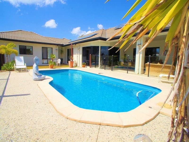 87 Devonstone Drive, Cooroibah QLD 4565