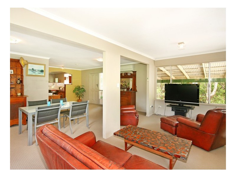 16 Church Street, Pomona QLD 4568