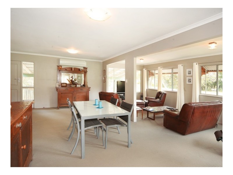 16 Church Street, Pomona QLD 4568