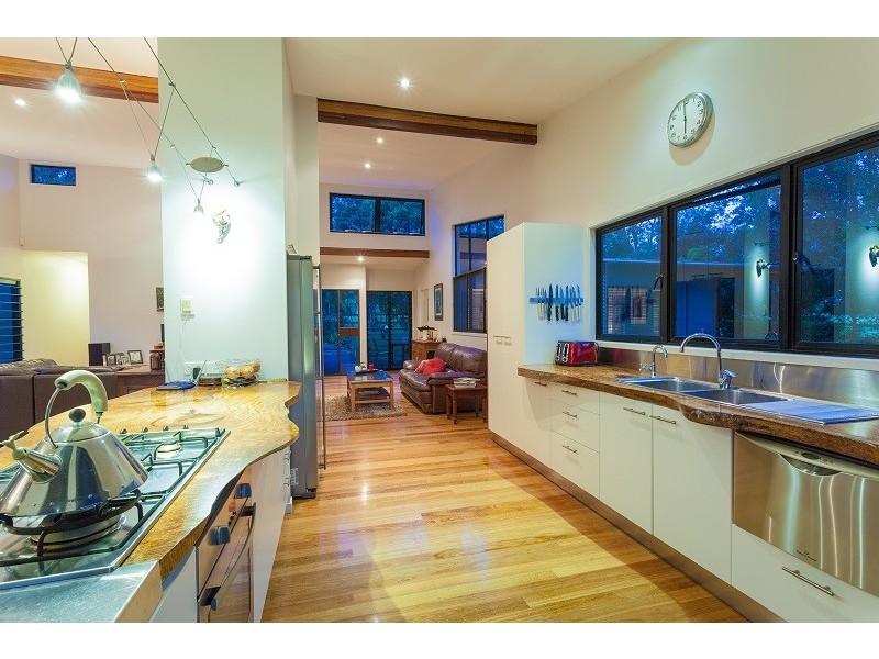 61 Pavilion Street, Pomona QLD 4568