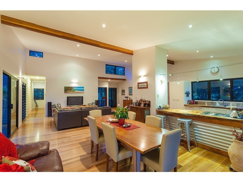 61 Pavilion Street, Pomona QLD 4568