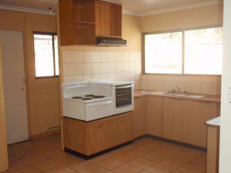 Pinbarren QLD 4568