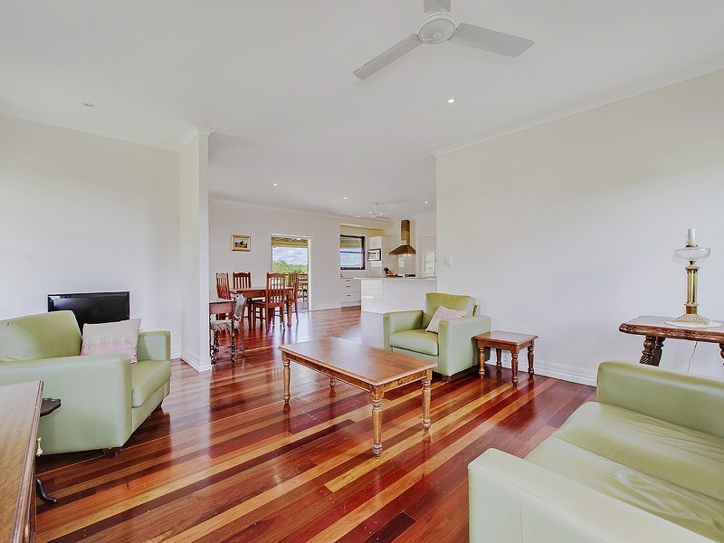 20 Kensington Drive, Cooroy QLD 4563