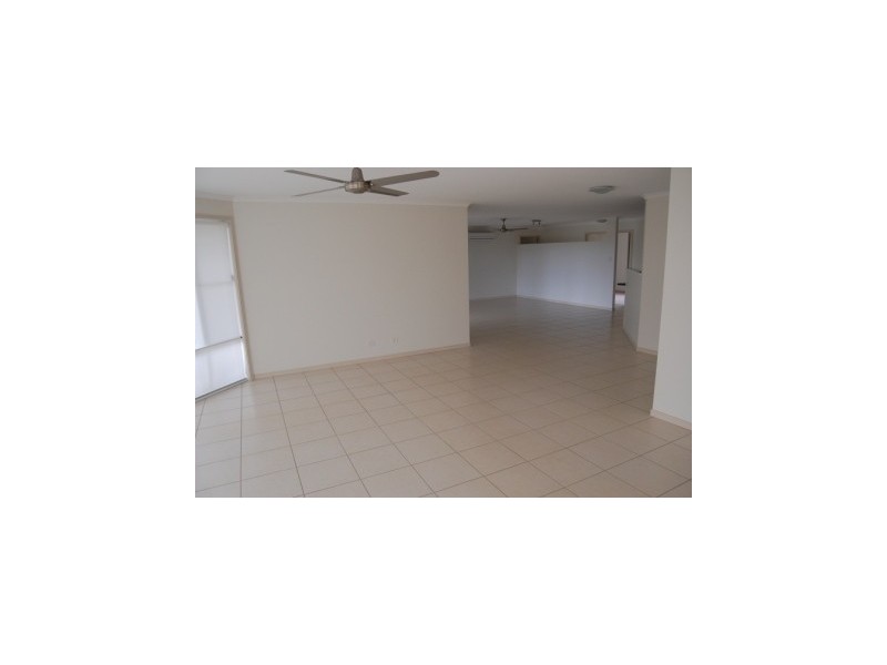 5 Elandra Terrace, Pomona QLD 4568