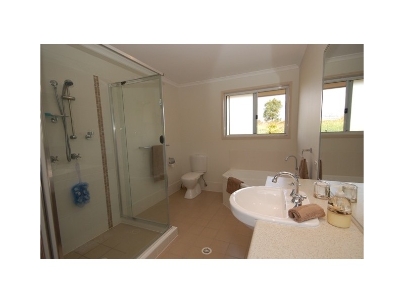 5 Elandra Terrace, Pomona QLD 4568