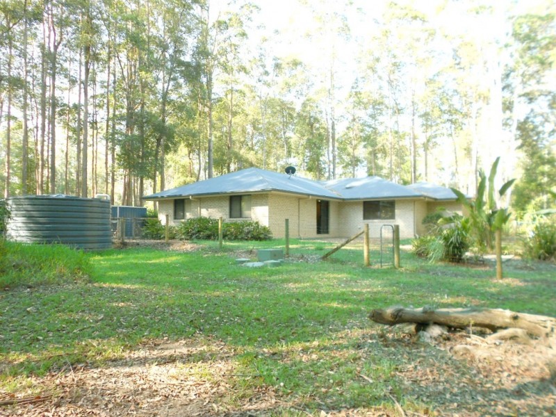 3 Palm Tree Court, Pomona QLD 4568