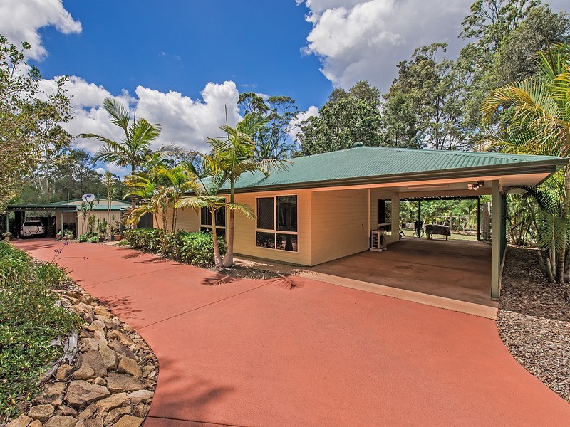 228 Highfield Rise, Pomona QLD 4568