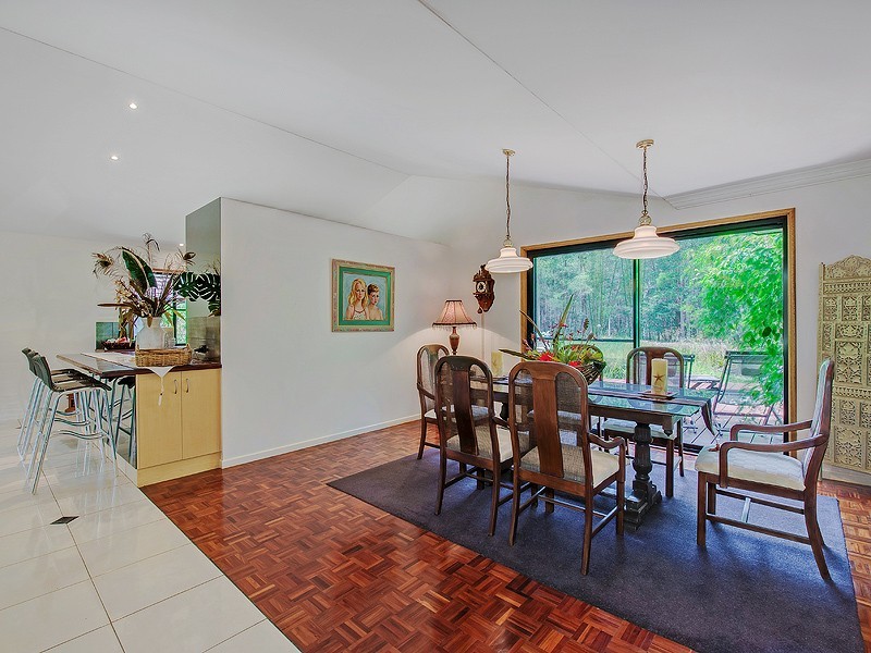 27 Kingsgate Drive, Tinbeerwah QLD 4563